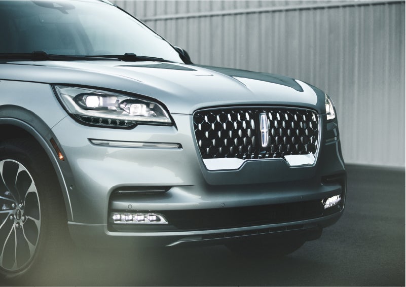 The available adaptive pixel LED headlamps of the 2023 Lincoln Aviator® SUV activated | Joe Cooper Lincoln of Edmond in Oklahoma City OK