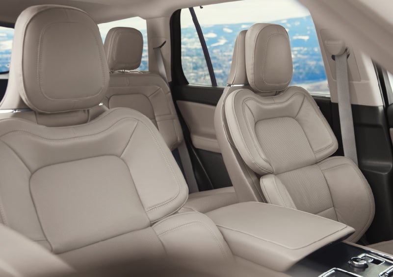 The interior of a 2024 Lincoln Aviator® SUV in the Sandstone interior color | Joe Cooper Lincoln of Edmond in Oklahoma City OK